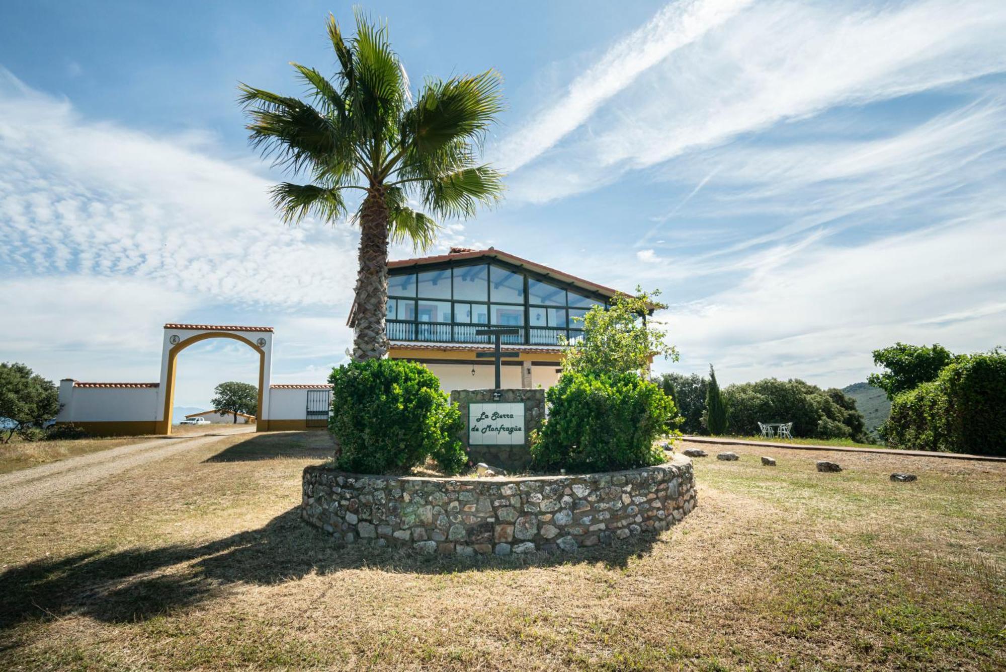 Casa Rural La Sierra De Monfraguee 马尔帕蒂达德普拉森 外观 照片